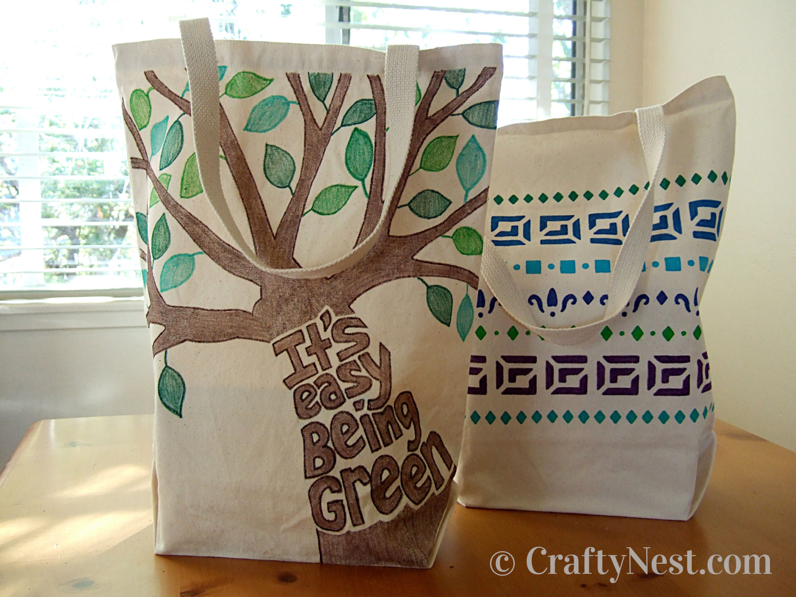 DIY Decorated Canvas Tote Bags Crafty Nest   Hero Decorated Canvas Totes Crafty Nest Scaled 